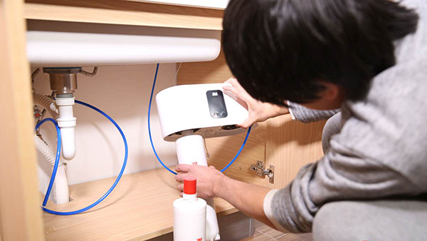 如何正確清潔凈水器及使用注意事項